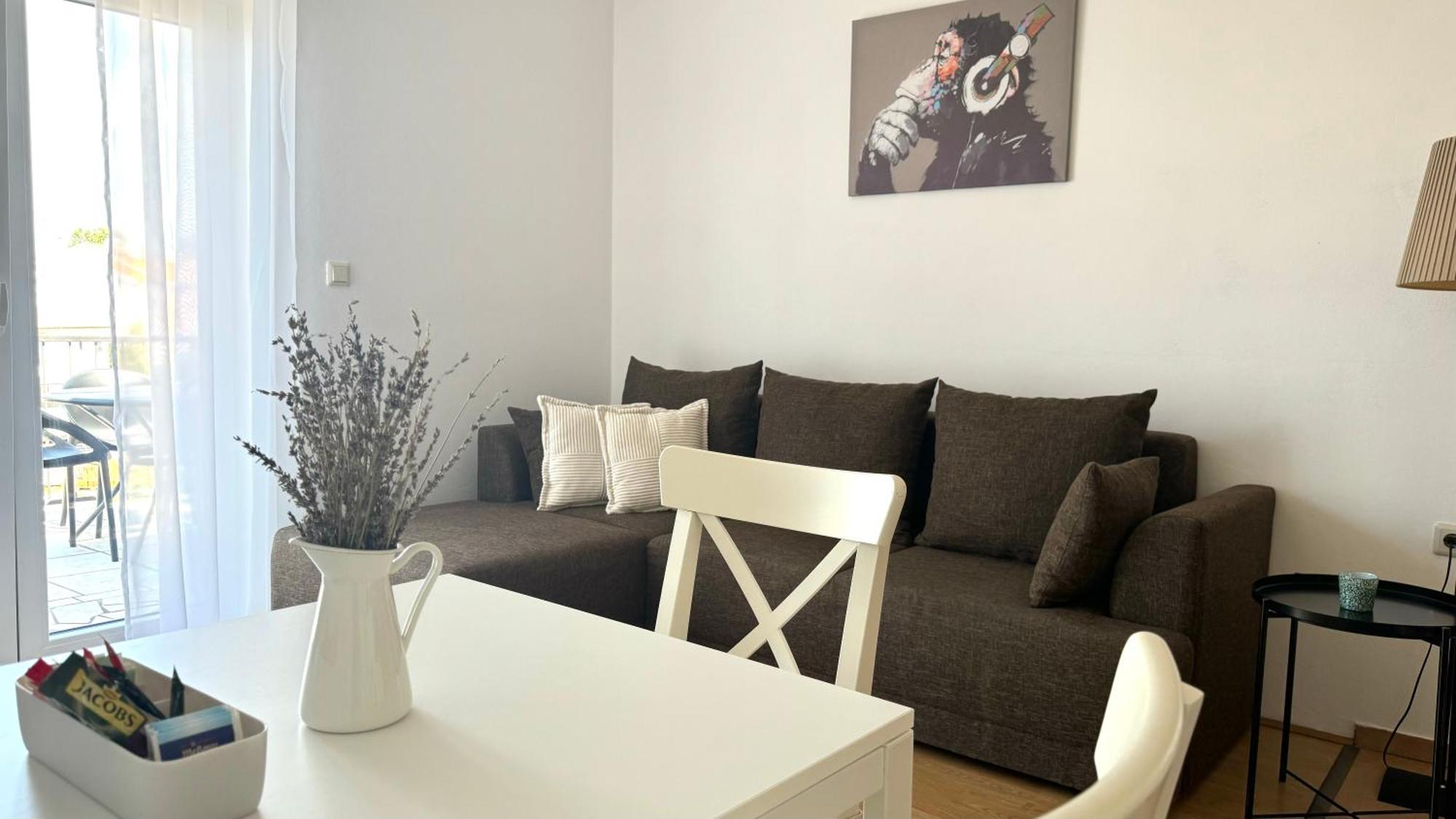 Apartments Ein Haus In Der Sonne 马林斯卡 外观 照片